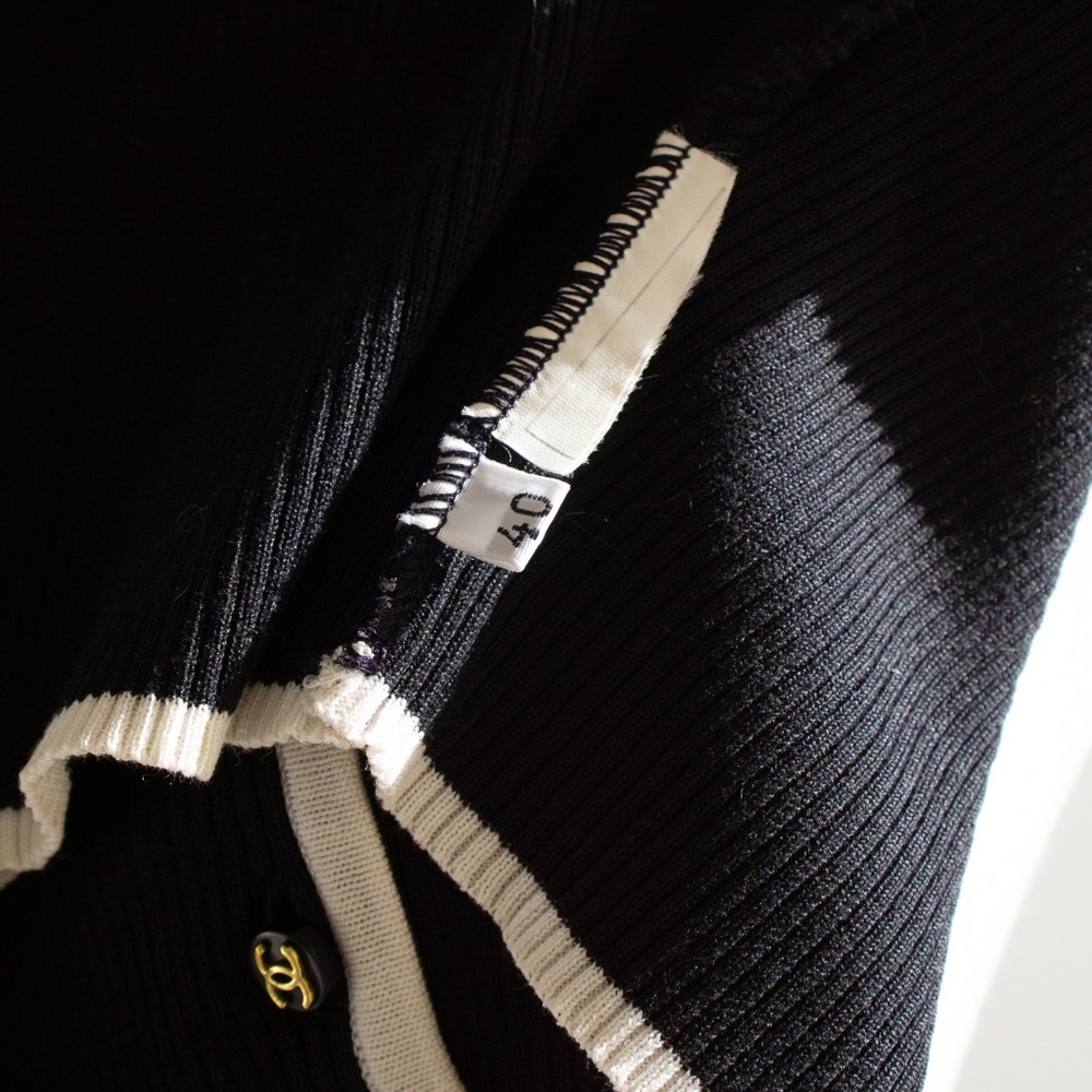 Chanel Spring 1995 Black White 95P Crop Cardigan - Picture 11 of 11